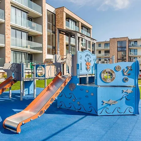 Apartament Flowers Z Parkingiem Perlowa Przystan - Holiday City Kolobrzeg Exterior photo