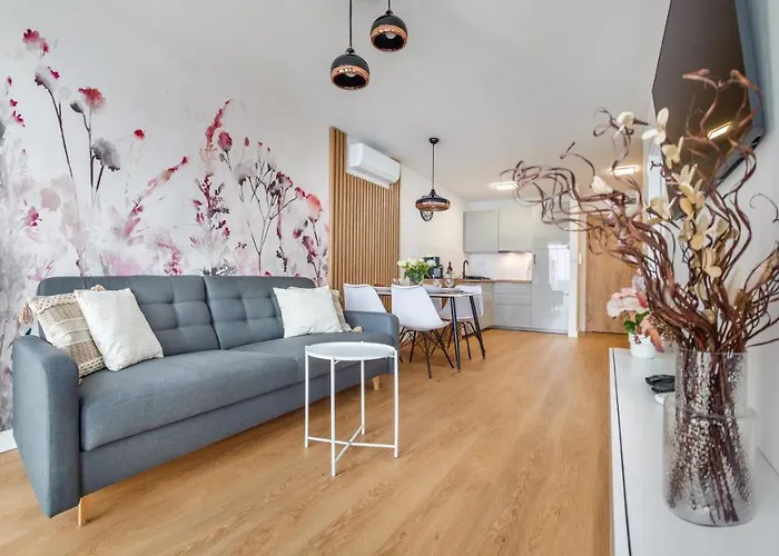 Apartament Flowers Z Parkingiem Perlowa Przystan - Holiday City