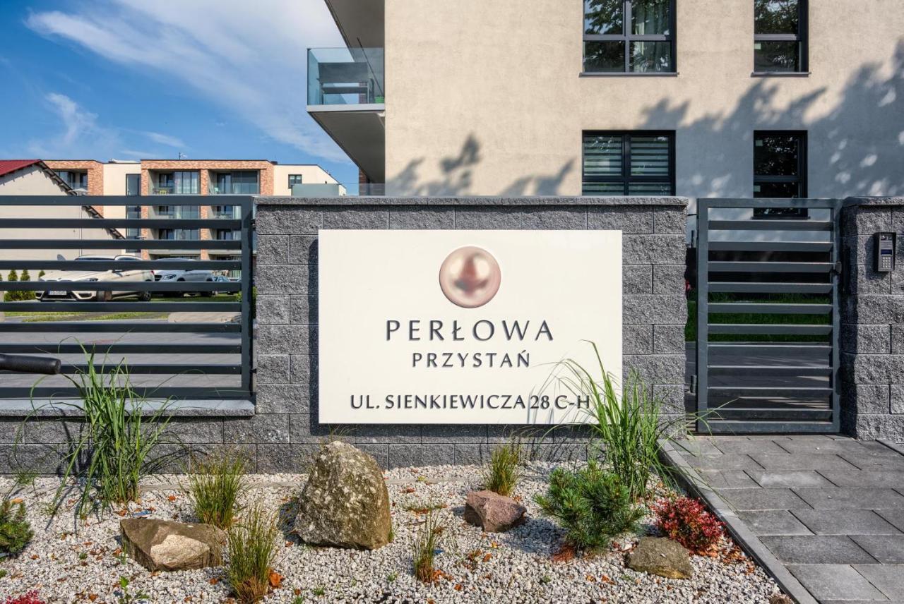Flowers Z Parkingiem Perlowa Przystan - Apartment Kolobrzeg